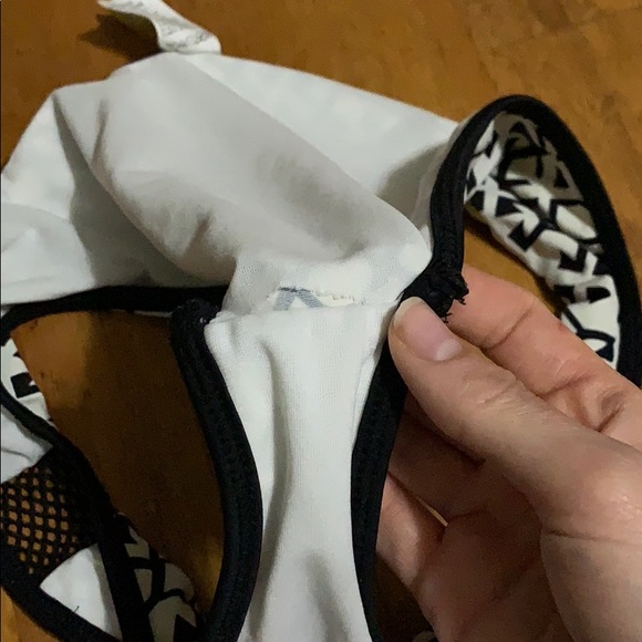 Gianni Bini Bikini Bottoms - Picture 3 of 4